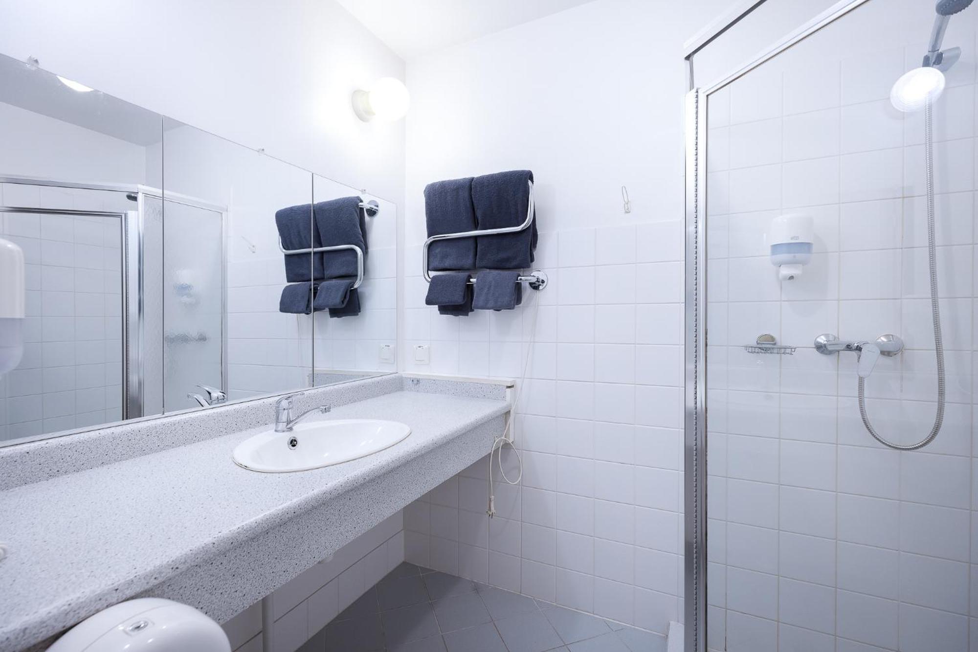 Peoleo Hotell Laagri Buitenkant foto