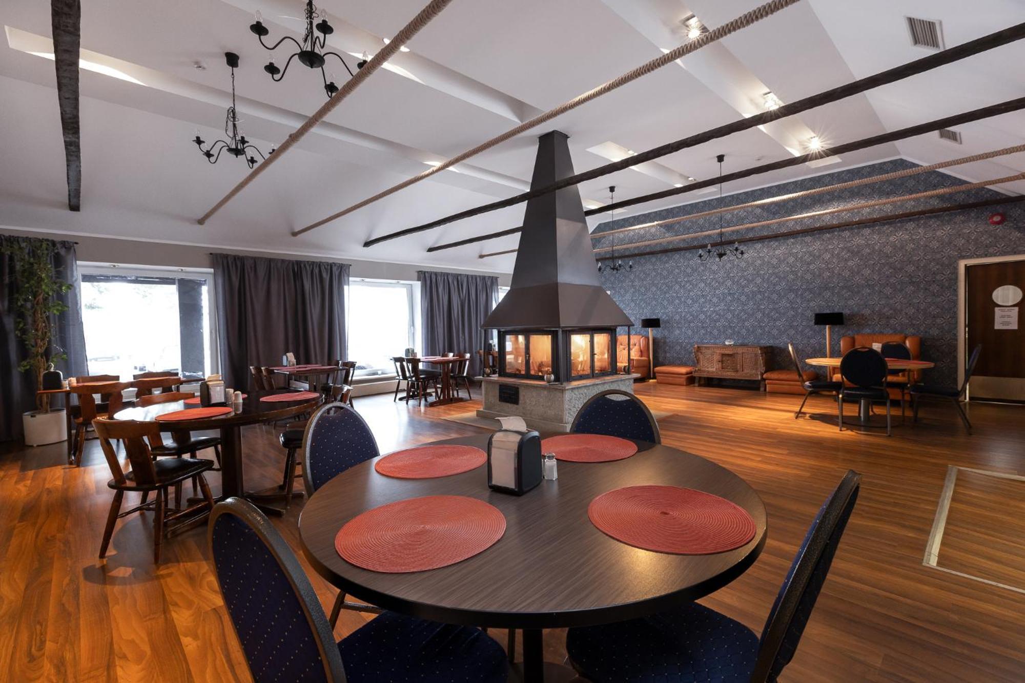 Peoleo Hotell Laagri Buitenkant foto