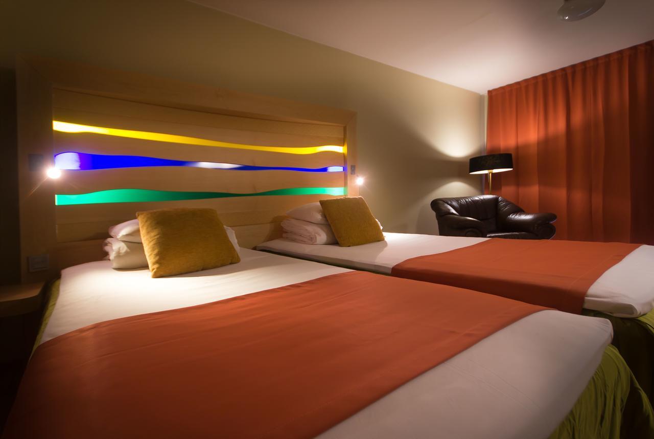 Peoleo Hotell Laagri Buitenkant foto