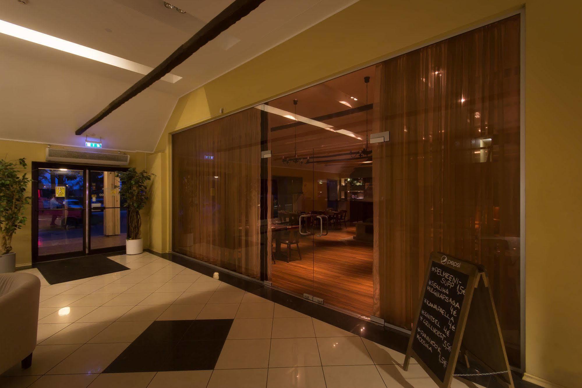 Peoleo Hotell Laagri Buitenkant foto